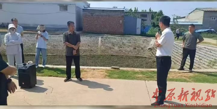 叶县龚店镇 开展人大代表集体进站活动