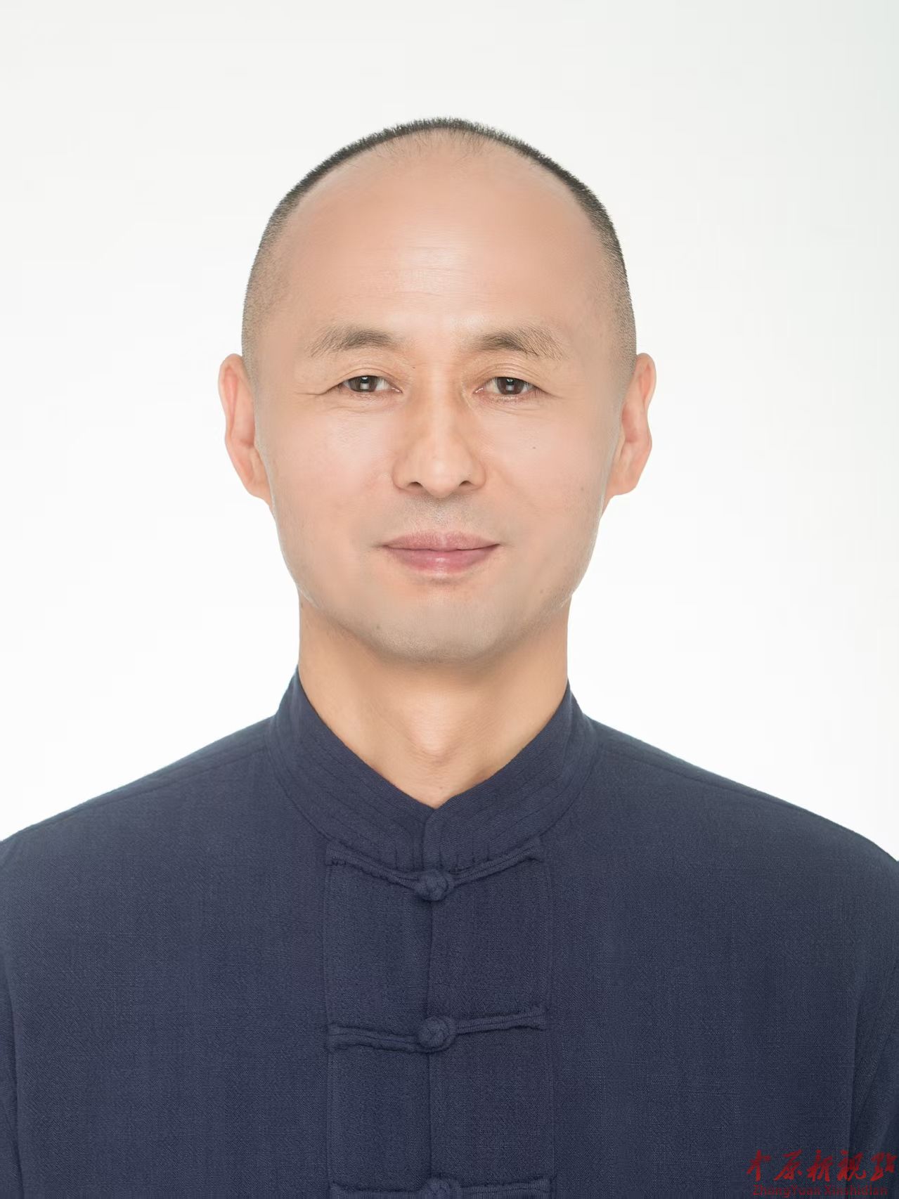 匠心淬炼天青韵 ——记“中原大工匠”获得者、平顶山市汝瓷研究会会长李浩中