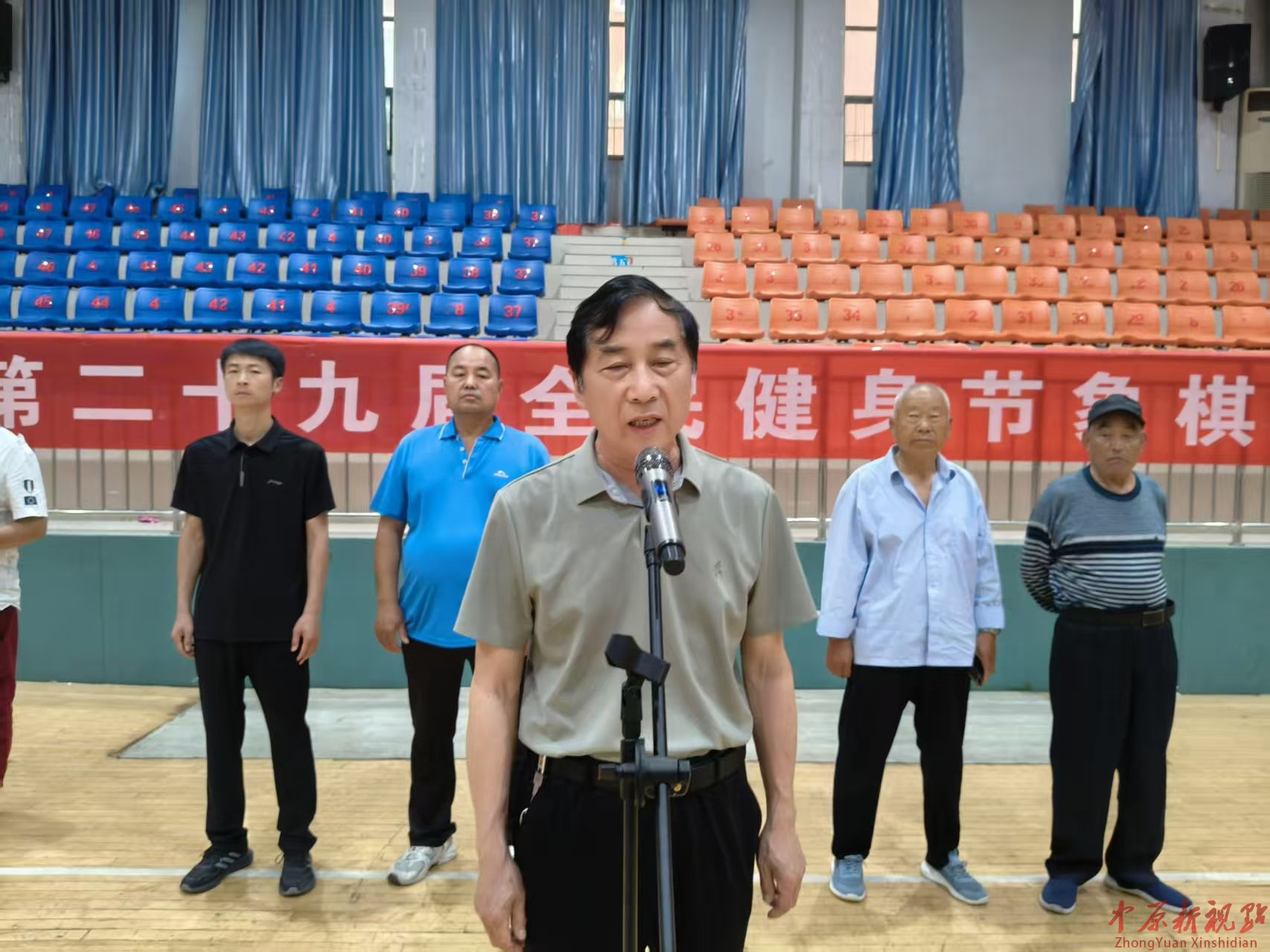 楚河汉界烽烟起 两军对垒鏖战激——叶县第二十九届全民健身节象棋比赛成功举办