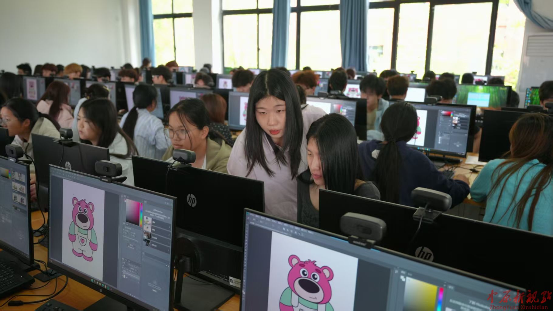 对标新兴产业赛道  培育科技复合人才 —— 平顶山科技职业学院新兴专业矩阵解读